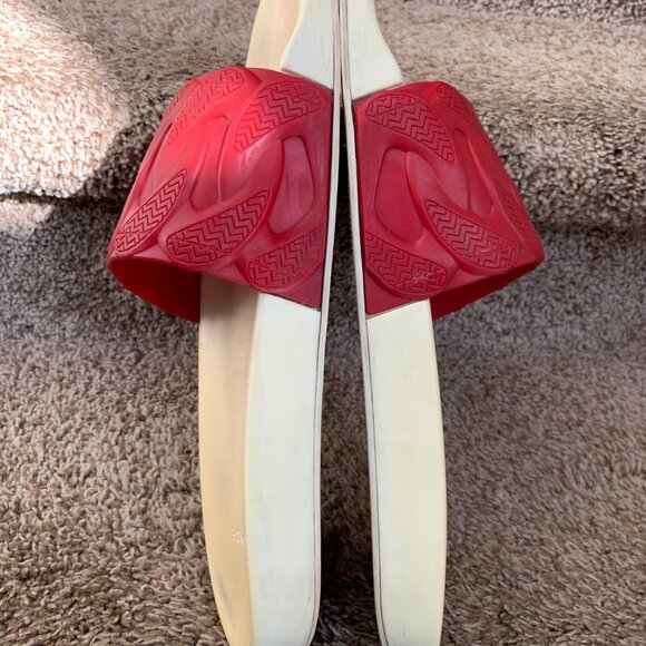 Versace Men's Red Rubber Slides - Picture 9 of 12